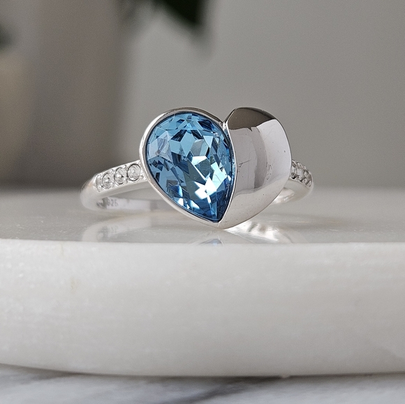 Blue Swarovski heart ring, 925 Sterling silver Valentines Charmed Aroma - Picture 4 of 7